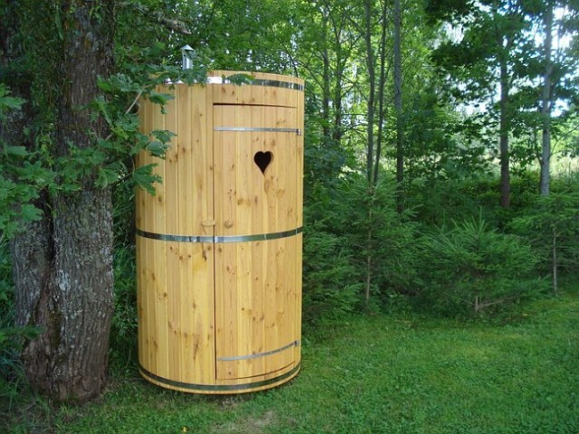 Buitentoilet